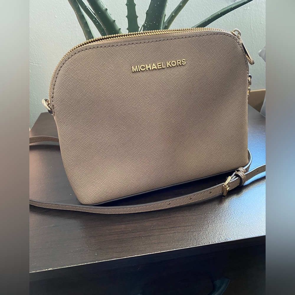 Michael Kors Crossbody
